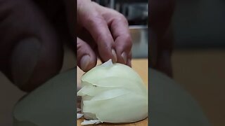 How to dice an onion #shorts #shortsvideo #food #recipe #ytshorts