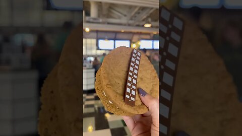 Wookie Cookies and DONALD BOOGIES!🕺 @ Hollywood Studios #disneyworld #shorts #hollywoodstudios