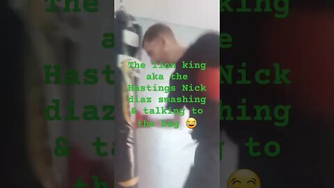 Elliot Moss Aka Lion king smashing & talking to the bag 😂the British Nick Diaz 3Dfightclub4 #shorts