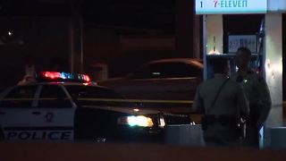 OVERNIGHT: One shot, two stabbed at Boulder Highway 7-Eleven