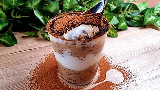 You will eat this delicious breakfast every morning! Tiramisu Overnight Oats!