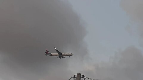 Boeing 737-800 PR-GZI e Airbus A320NEO PR-XBA ambos vindo do Rio de Janeiro(GIG) para Fortaleza