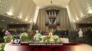 Former MSU players, fans gather to honor Gus Ganakas