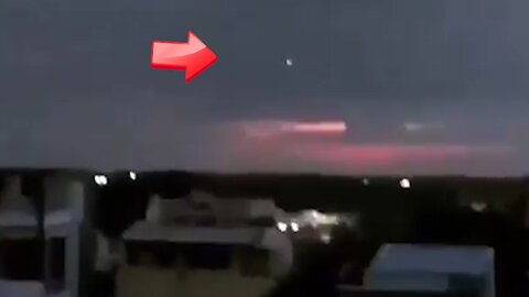 Thought it was a star over a residential area, but it was a UFO [Space]