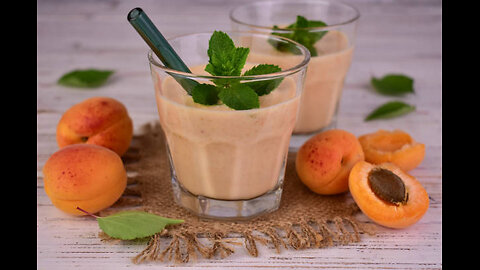 Blending and Serving Apricot Mint Smoothie