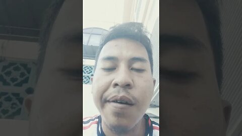 adeknya gak mau salaman