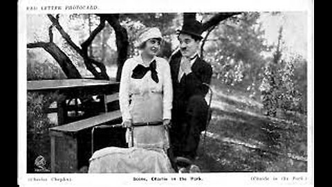 In the Park 1915 CHARLIE CHAPLIN. Charlie in the Park.