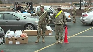 Northeast Ohioans turn to food banks for help during pandemic