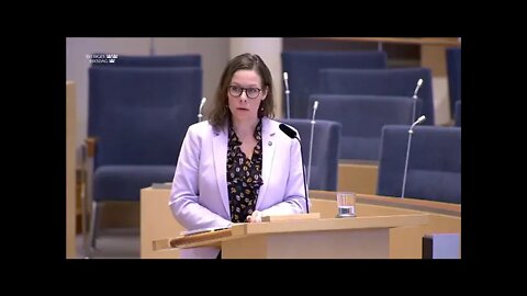 Morgan Johansson blir uppläxad med migrations-fakta