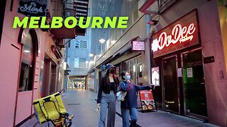 Be Amazed by Melbourne: An Exclusive Foot-Tour of the City's Wonders!