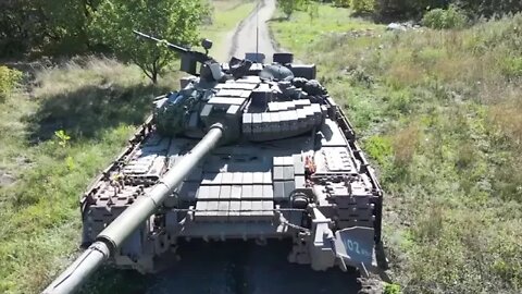 Russian tanks in action. eliminating Ukrainian positions.