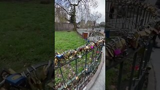 Hundreds of Locks in Paris 😮 🇫🇷