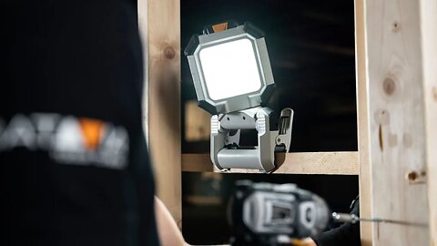 Light Up Your Workday with the Batavia 18V LED Work Light! 💡