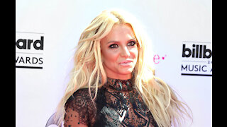 Britney Spears thinks her father ignores her wishes