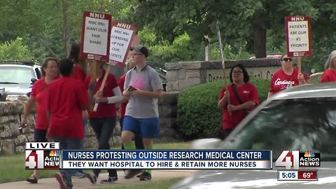KC nurses picket over nurse-patient ratio