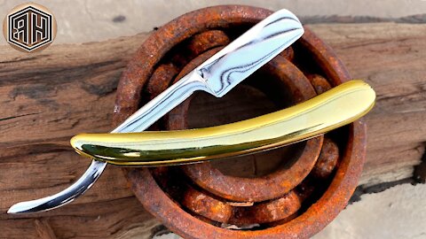 Turning Rusted BEARING into a Sharp STRAIGHT RAZOR