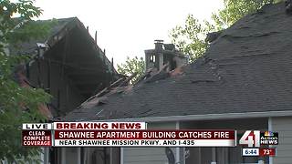 More than 20 displaced after Shawnee apartment fire