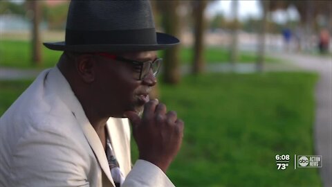 'A gift from God': St. Pete native watches the sunrise from Vinoy Park every day