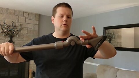 Dyson V8 Accessory Demonstration