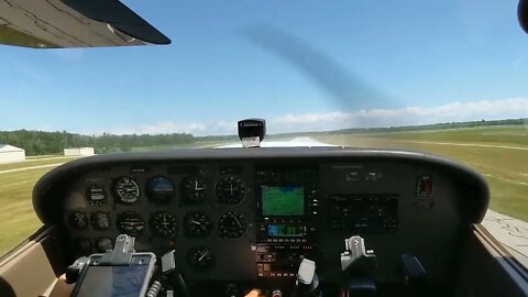 Skyhawk SP Short Field Takeoff at KSFM