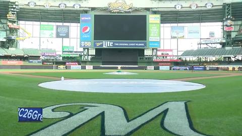 Brewers to extend protective netting at Miller Park in 2018