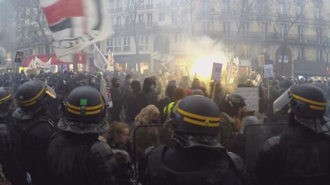 France: Protest held against state violence and far-right politics in Paris - 27.11.2021