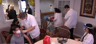 Nursing home residents get vaccinated