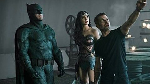 'Justice League' Director Reacts To Fans Demanding The 'Snyder Cut'