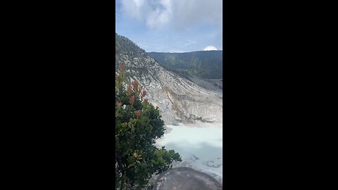 AMAZING DESTINATION IN INDONESIA | TAKUBAN PERAHU MONTAIN