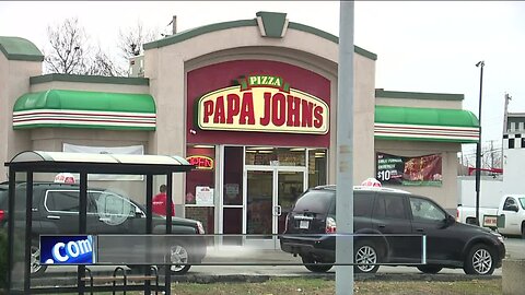 71-year-old pizza delivery driver robbed at gunpoint in Akron