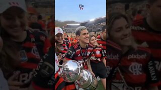 TAÇA BOLADAAAAA! AI #PEDROGUILHERME ❤️🖤🏆