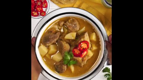 Pork in Green Sauce with Potatoes