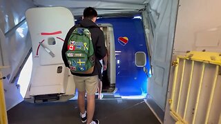 Boarding Southwest Airlines Boeing 737-700