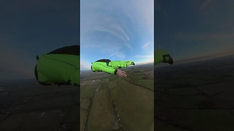 First Tracking BASE Jumping from a Paramotor
