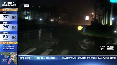 Winds and rain continue to pour down in Sarasota