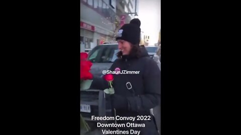 *EMOTIONAL** ❤️ CANADIANS 🇨🇦GIVING ROSES TO POLICE ❤️