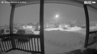 Au Canada, la neige ensevelit des maisons entières!
