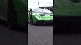 EPIC SUPERCARS LEAVE CAR-SHOW REVING#lamborghini#supercars #carmeet