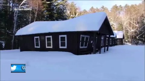 Roof collapses under heavy snow