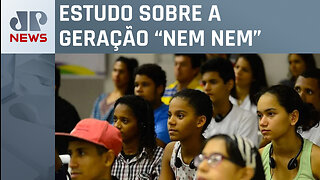 Brasil tem 34 milhões de jovens de baixa renda com mais de 33% em atraso escolar