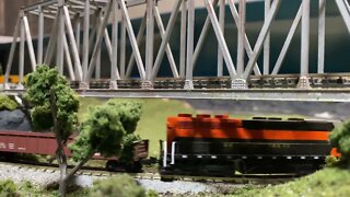 N Scale Kato SD45 Review this Sunday