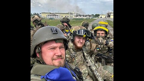 Belgorod Russia : Legion of Freedom fighters BREACH Russian border and CAPTURE Kozinka