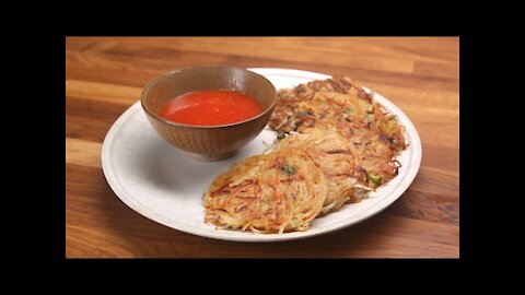 Rice Noodle Pancakes with Sweet Chili Sauce
