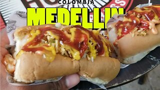 New York Gringo Tries Colombian Hot Dogs While Food Touring in Medellin Colombia