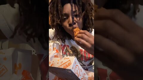 GHOST PEPPER WINGZ?! GURL BYEE NOT EVEN HOT #food #funny #youtubeshorts