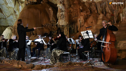 Koncert u Mermernoj pećini na Krimu