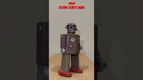 I found this Atomic Robot man loitering in a box!