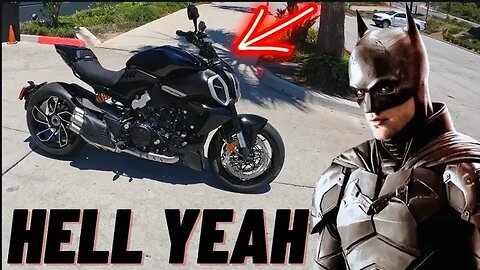 The 2023 Ducati Diavel V4 Is Batman's Bike