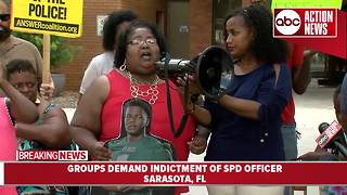 Activist groups want Sarasota officer indicted | Presser