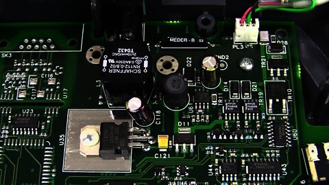 EEVblog #656 - Pacemaker Monitor Teardown